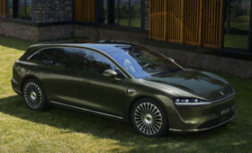 Huawei и BAIC показали роскошный универсал Stelato S9T