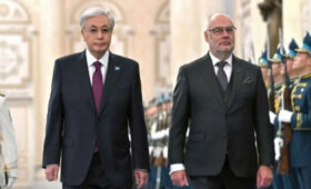 Как «ксендзы» из Таллина ездили Токаева охмурять — причем на русском