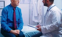 Аденома и рак простаты: когда операцию лучше отложить