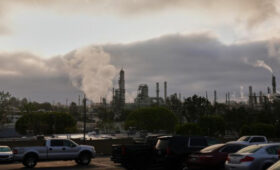 Леонид Крутаков: Цель Трампа — взять под контроль 90% мировой нефти и диктовать всем, в том числе России, свои правила