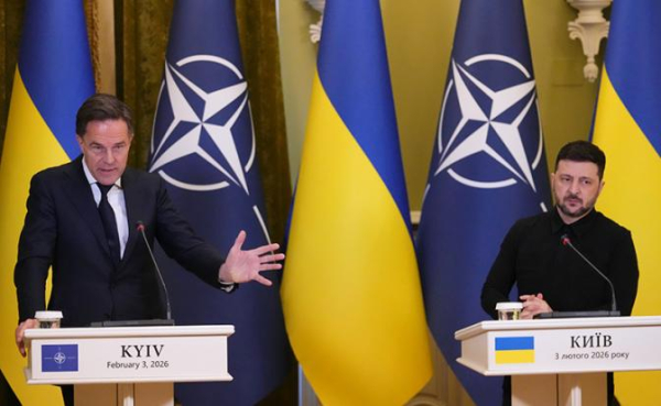 «Зеленский готов заключить с Путиным сделку»: Украина «может поступиться» Крымом и Донбассом, но не более «Зеленский готов заключить с Путиным сделку»: Украина «может поступиться» Крымом и Донбассом, но не более